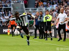 曼城战平巴黎,控球优势明显吗